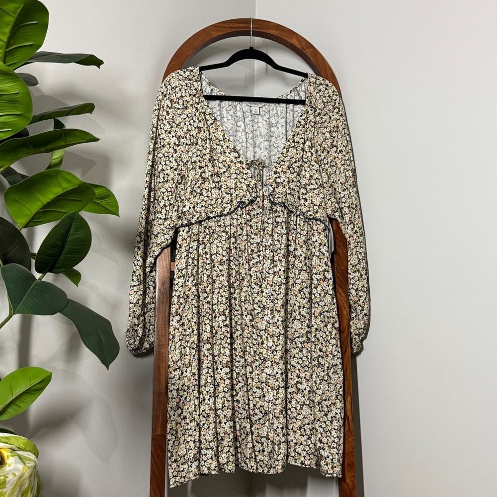 Destination Maternity XL Ditsy Floral Babydoll Long Sleeve Dress NEW